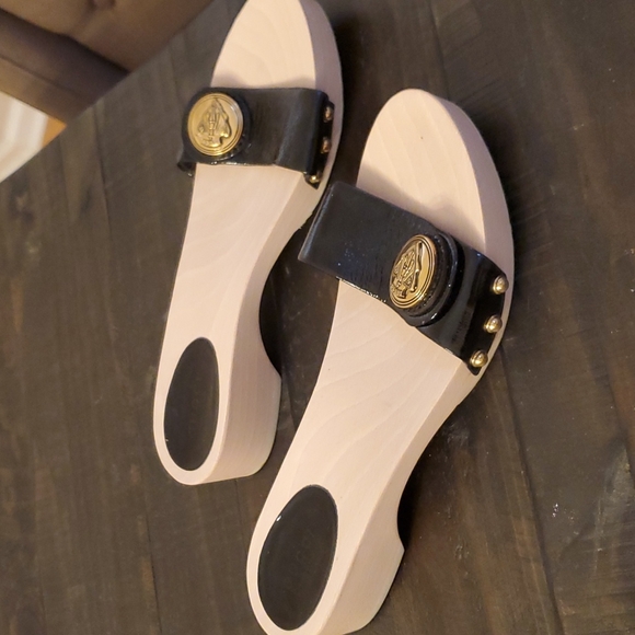 Gucci Hysteria Accent Patent Leather Slides sandals wooden heel size 7 1/2 - Picture 3 of 8